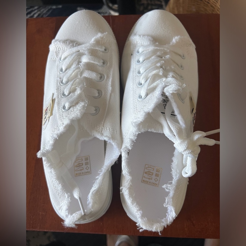 NWOT Canvas Sneaker Mules